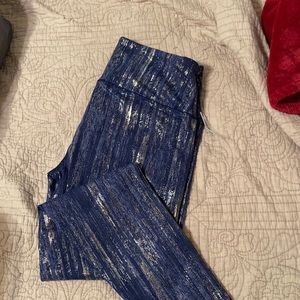 Athletic leggings - never worn